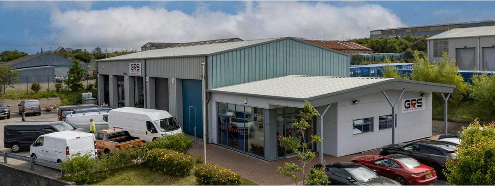 Fundos Imobiliários vs Imóveis Físicos: Qual Melhor Investimento em 2025?